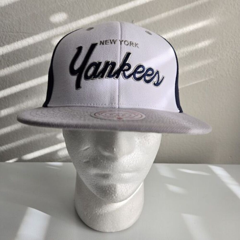 New York Yankees Hat Snapback Mitchell & Ness Side Patch Block Script Liberty Fi